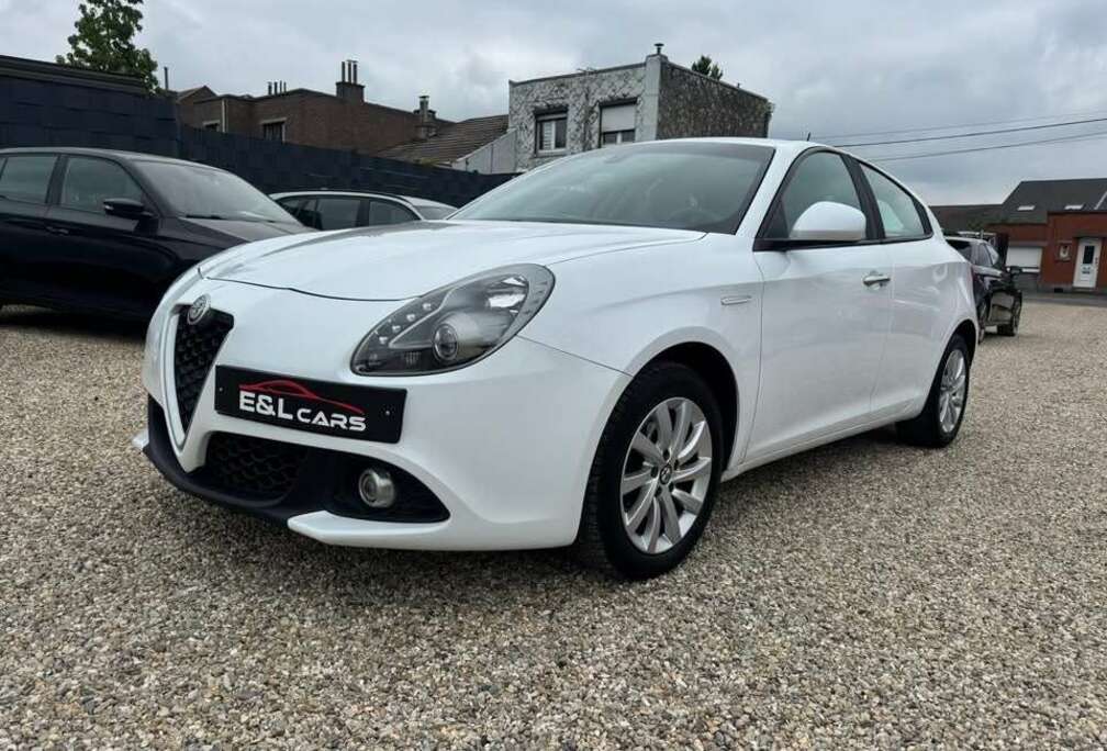 Alfa Romeo 1.6 JTDm **12 mois de garantie**