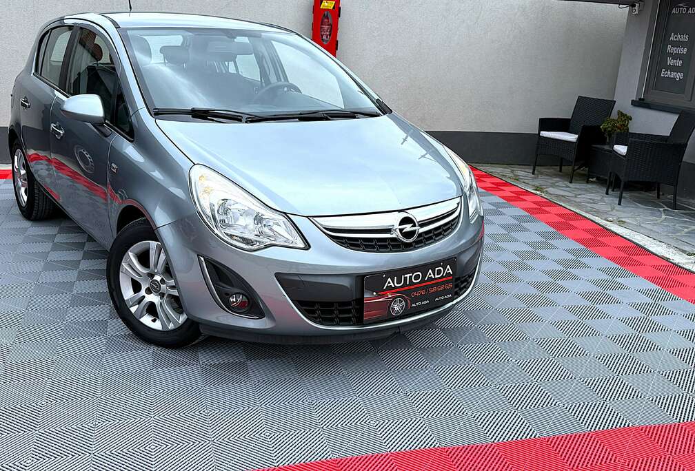 Opel Corsa 1.2i--AIRCO--GPS--GARANTIE 12 MOIS--