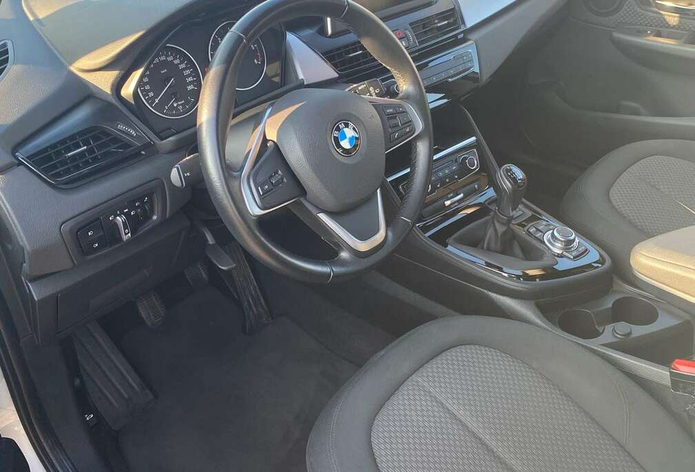 BMW BMW Series 2 ( met één jaar garantie)