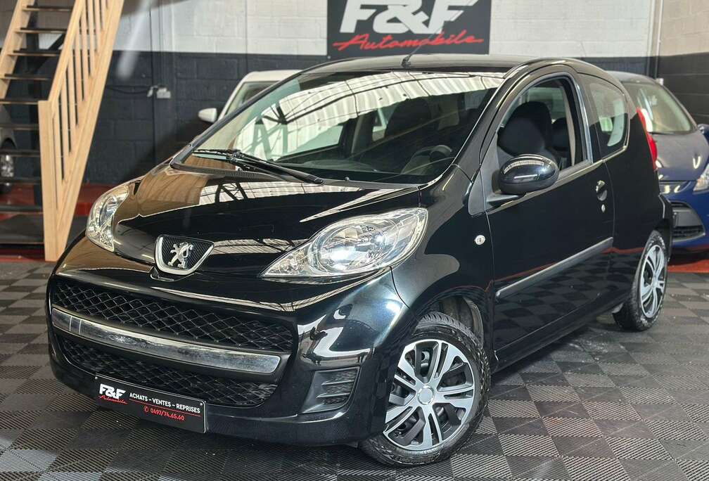 Peugeot 107 1.0i Urban Move