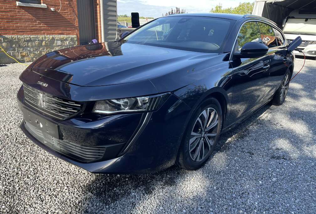 Peugeot SW 1.6 PHEV Allure Pack