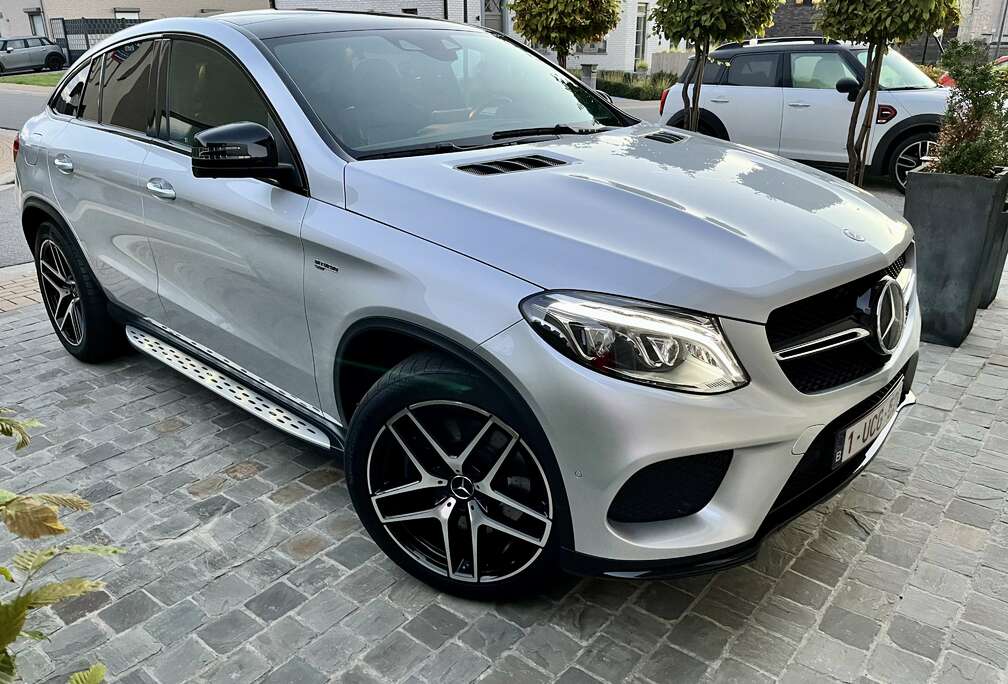 Mercedes-Benz 4Matic 9G-TRONIC Line