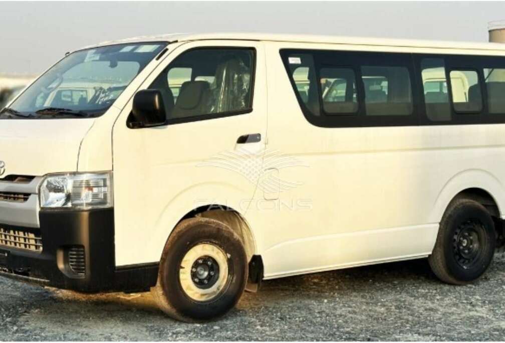 Toyota 3.0L BUS 15 PL STD ROOF A/C MT *EXPORT OUT OF EU*