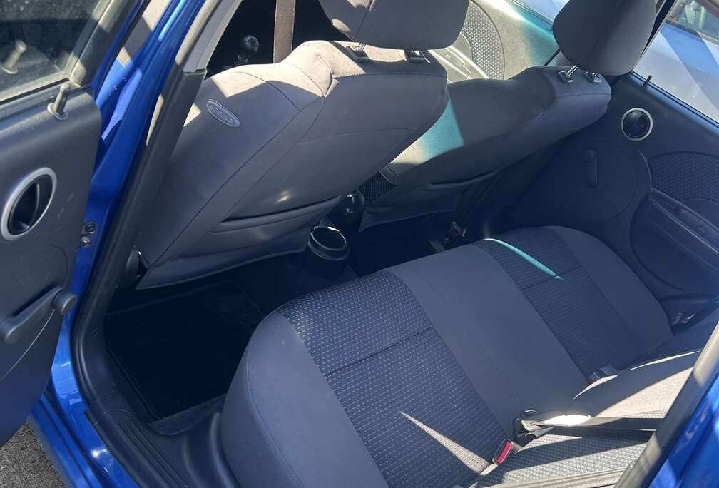 Chevrolet hatchback 1.4i 16v SE+ Airco