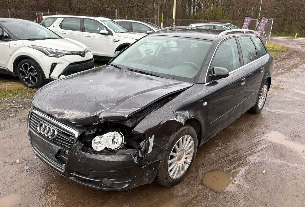 Audi A4 Avant 2.0 TDi 16v S line Multitronic