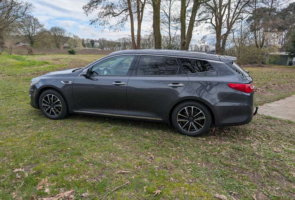 Kia Optima SW 1.7 CRDi First Edition ISG DCT