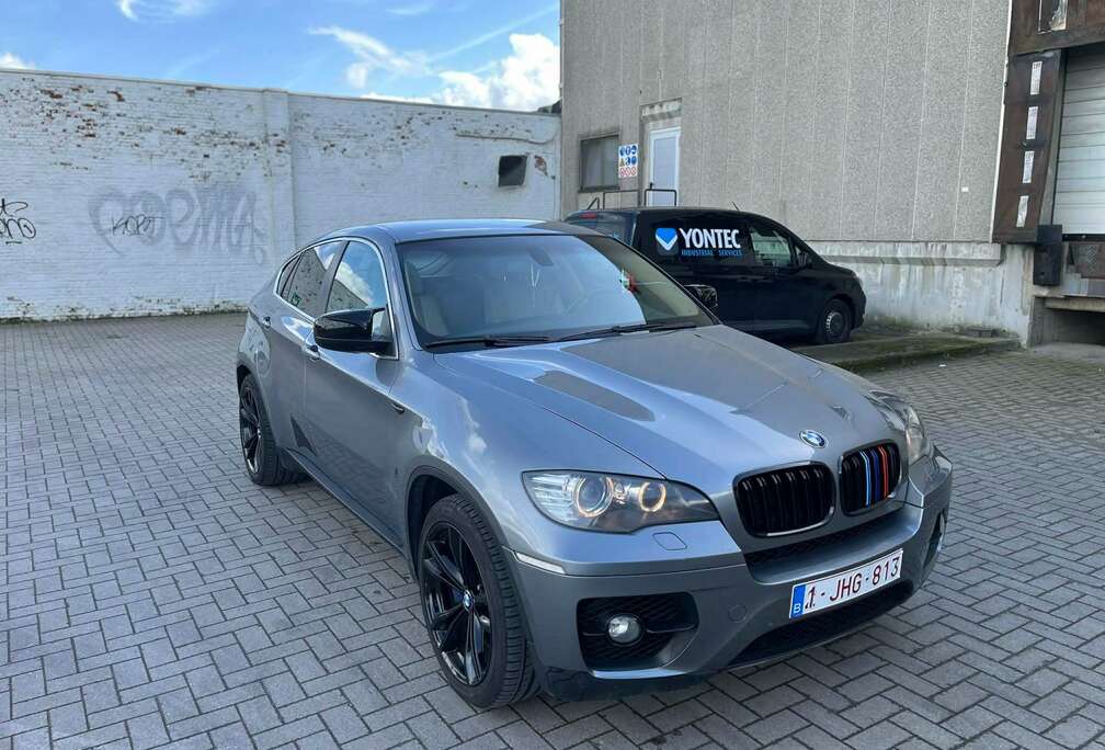 BMW X6 4.4iA V8 xDrive50