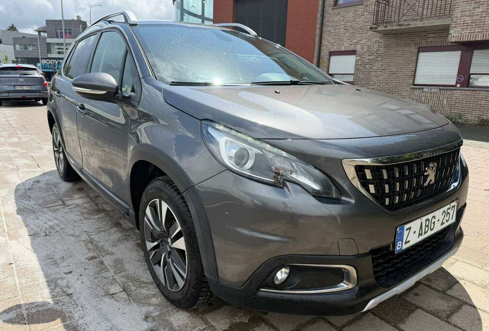 Peugeot 2008 1.2i  Active S AUTOMATIQUE COMME NEUF