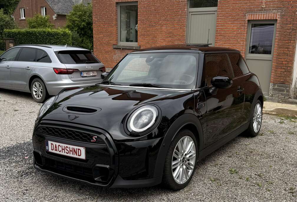 MINI Full Black  Cuir Chester Cognac  2022