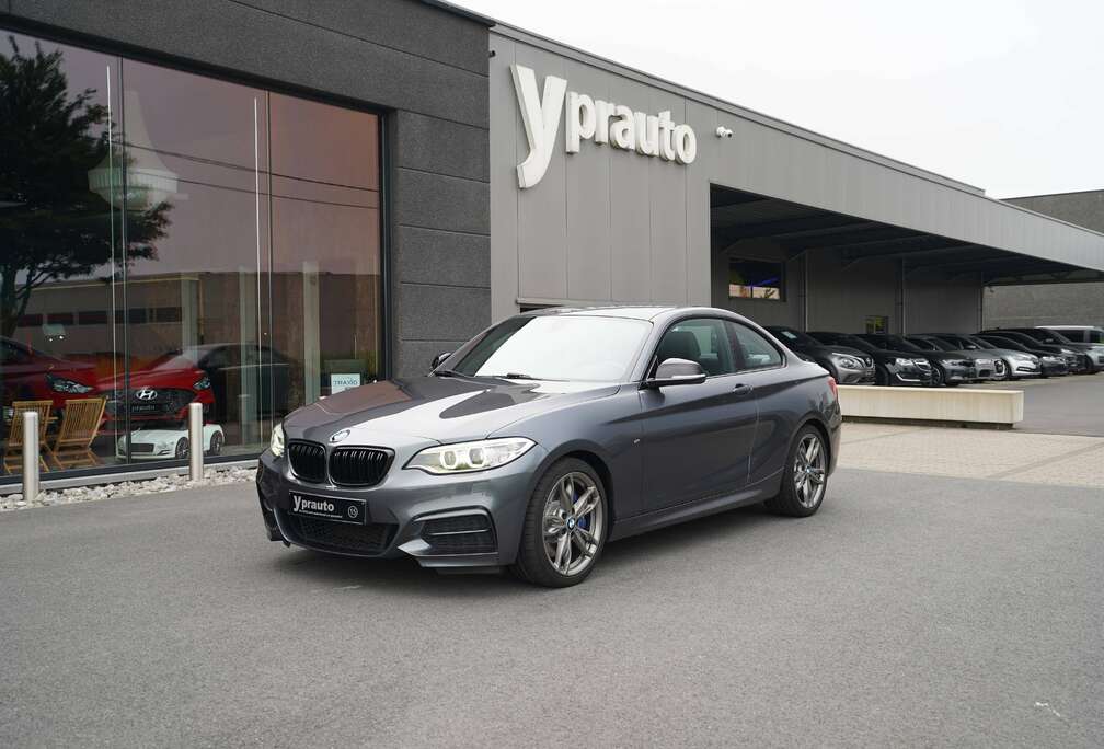 BMW Coupé M240iAS Navigatie+ Sportseats Xenon Klima PDC Cruise 1ste eigenaar Blauwe remklauwen M-Sportstuur