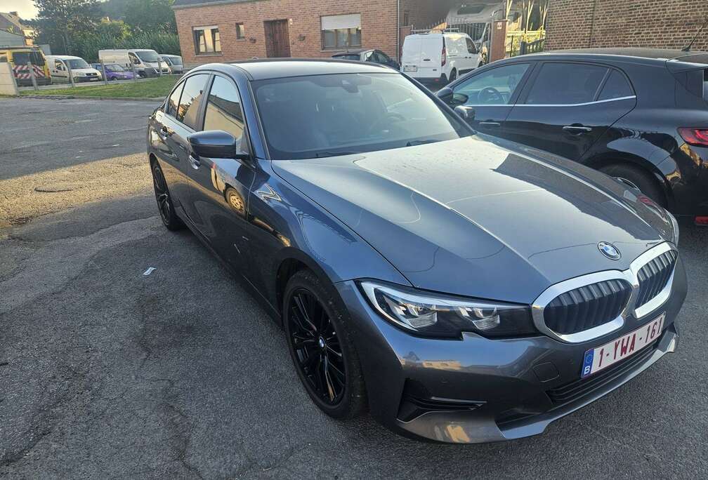 BMW 330eA Plug-In Hybrid