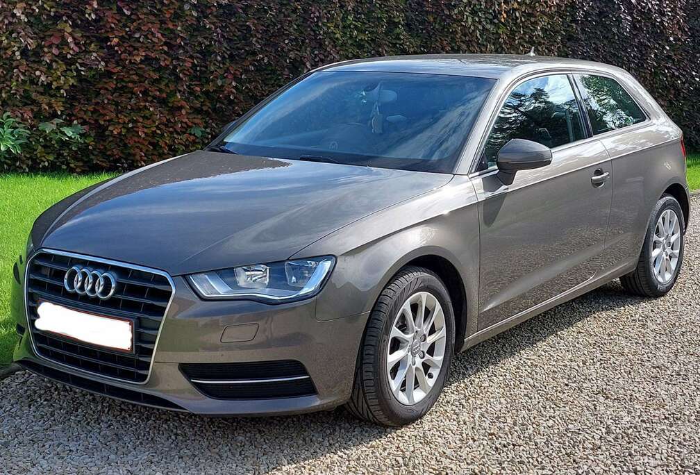 Audi A3 1.6 TDi Attraction