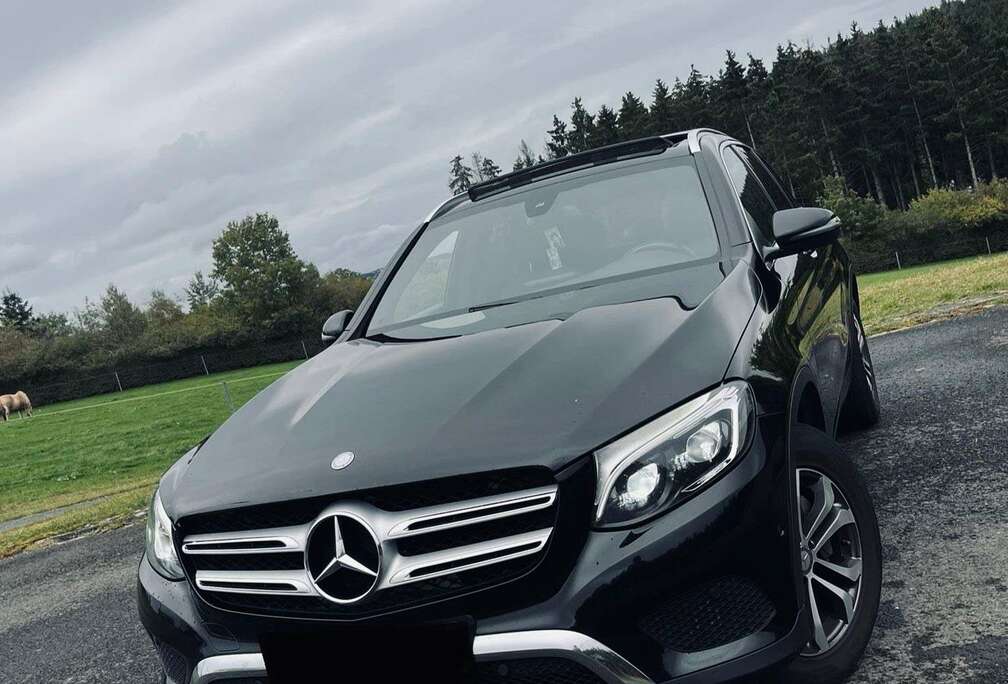 Mercedes-Benz d 4-Matic Avangarde / 9G-Tronic/ Pano