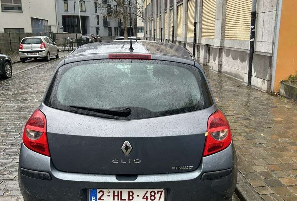 Renault 1.2i 16v Authentique