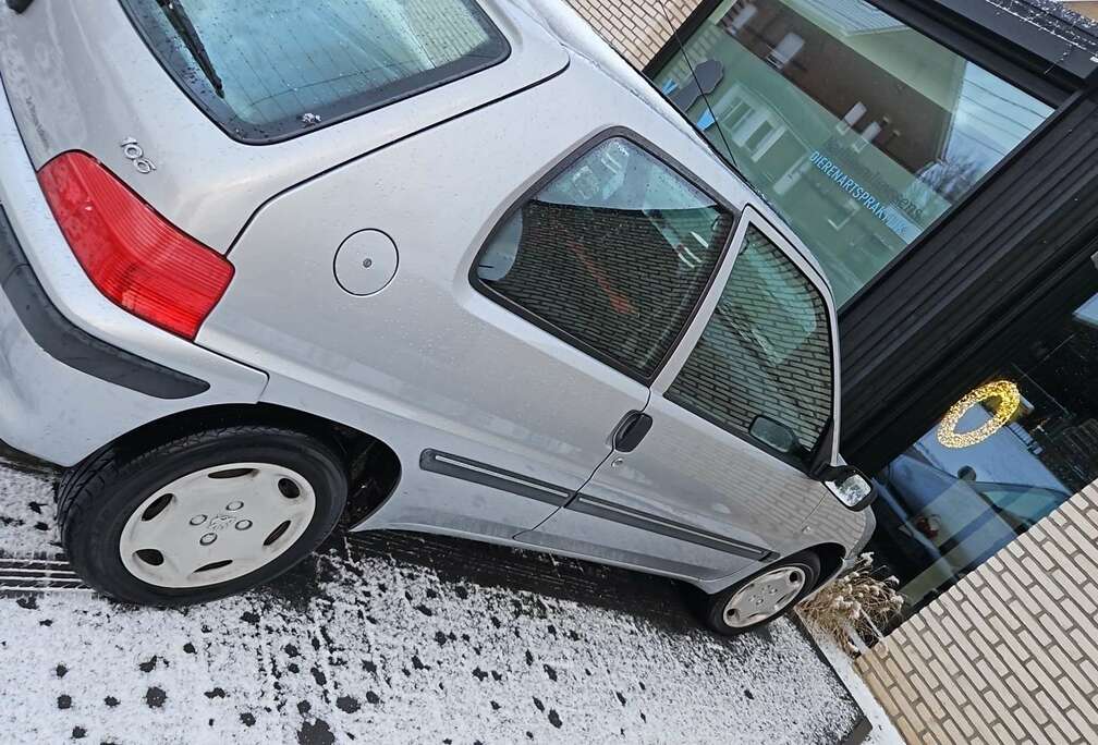 Peugeot 1.1i Quiksilver