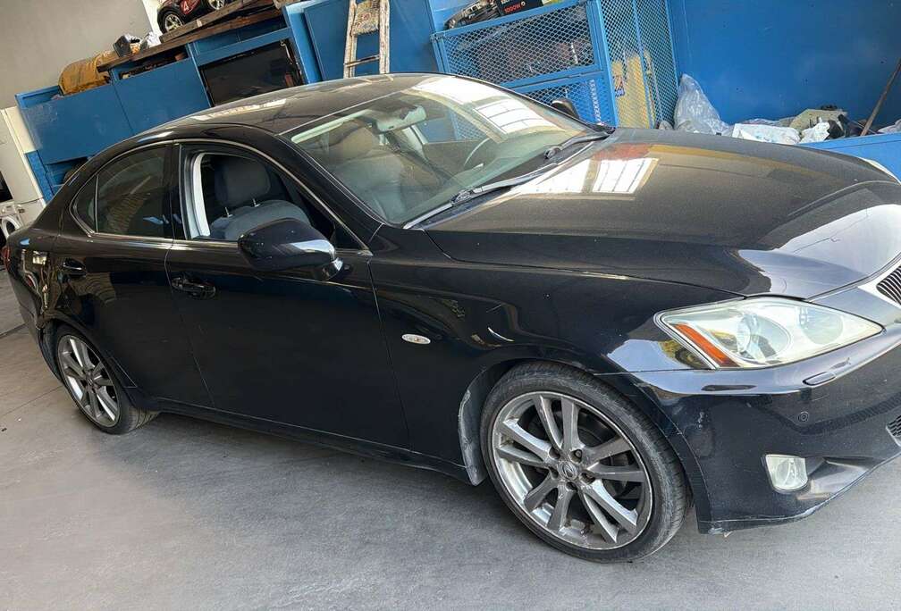 Lexus IS 250 2.5i V6 Business