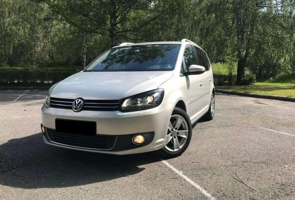 Volkswagen Touran 2.0 TDi Highline DPF DSG