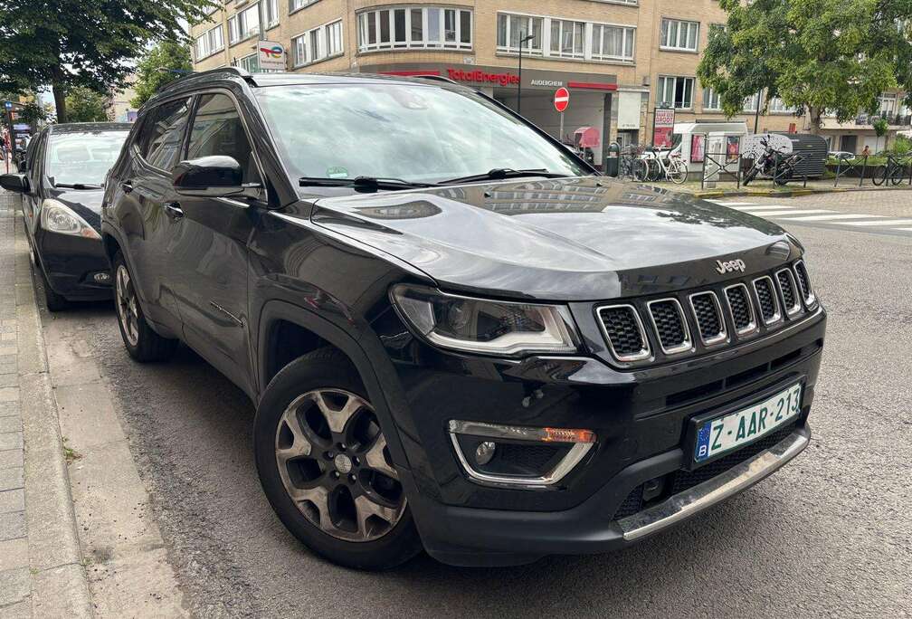 Jeep 1.4 Turbo limited 4x2 - état exeptionnel * Toit ouvrant panoramique * intérieur cuir * A partir de 248 € x 60mois