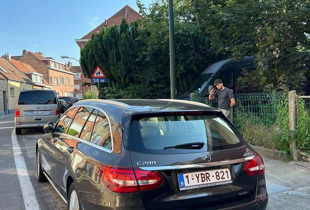 Mercedes-Benz d