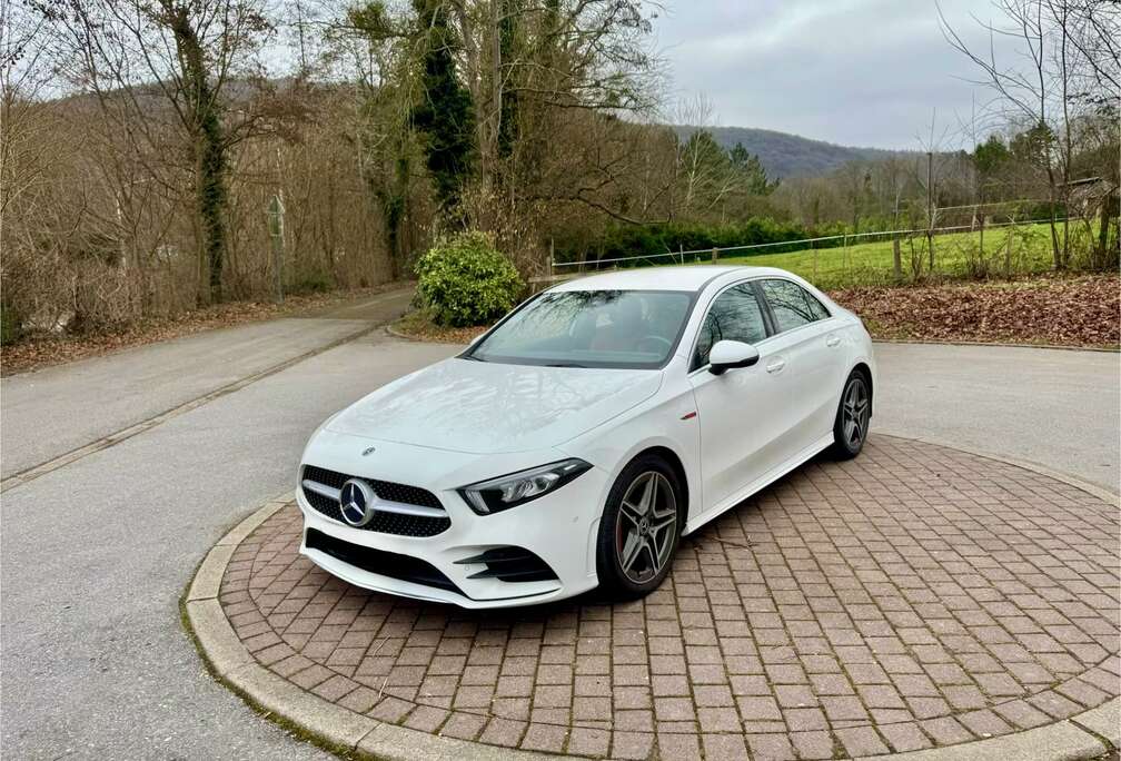 Mercedes-Benz A 180 d Business Solution AMG