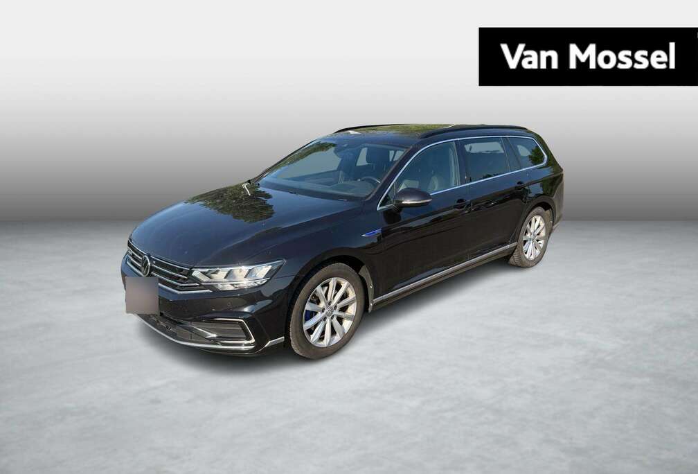 Volkswagen 1.4 TSI GTE STYLE + LEDER + TREKHAAK + CARPLAY + 1