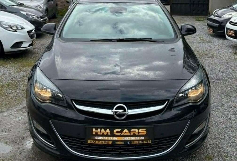 Opel Astra 1.6i Ultimate Edition Plus