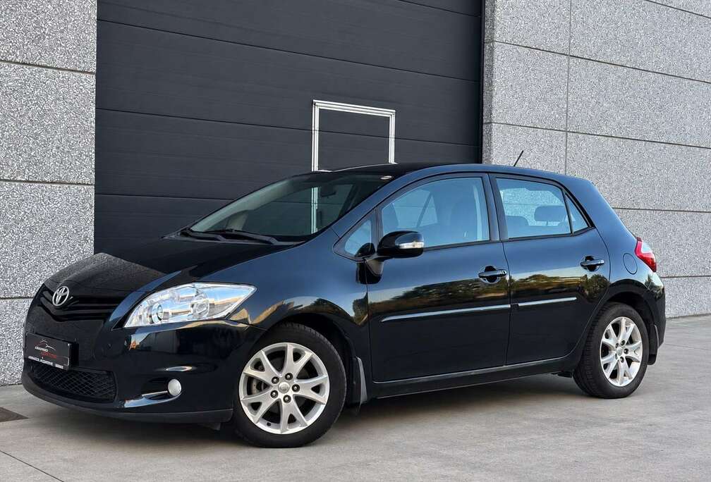 Toyota Auris 1.33i VVT-i Terra