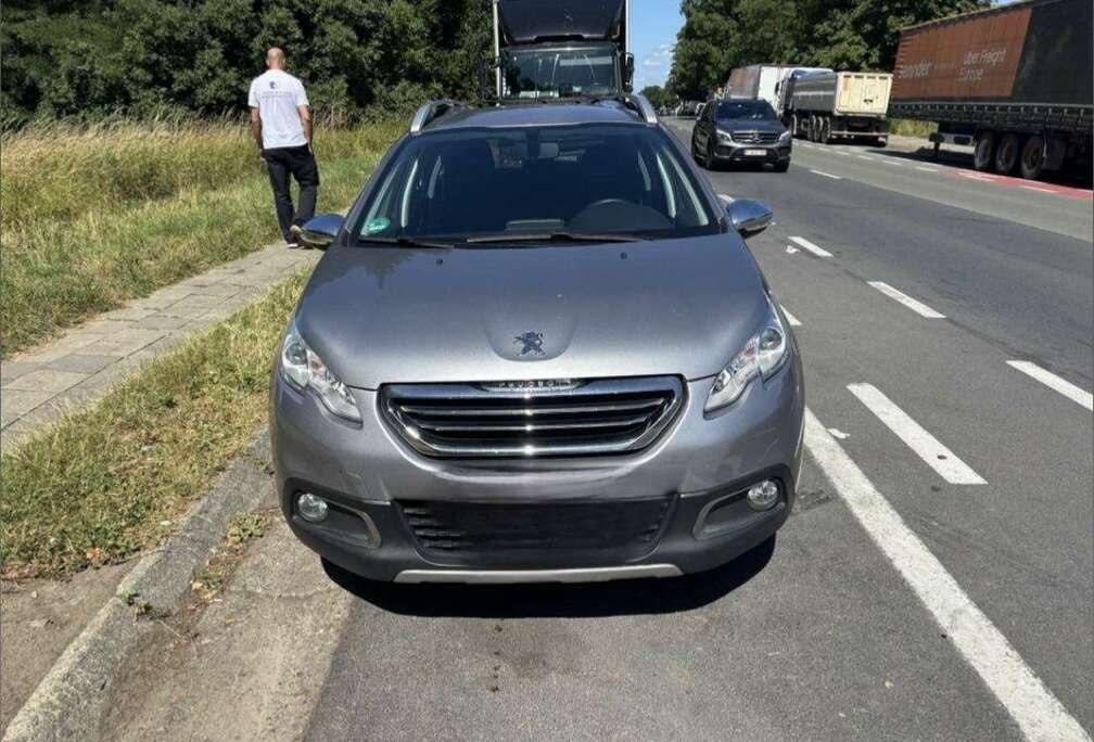 Peugeot 2008 1.2i PureTech