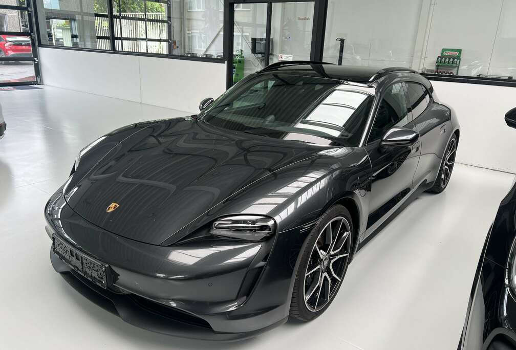 Porsche Taycan 4S Sport Turismo bj 2022 passenger display