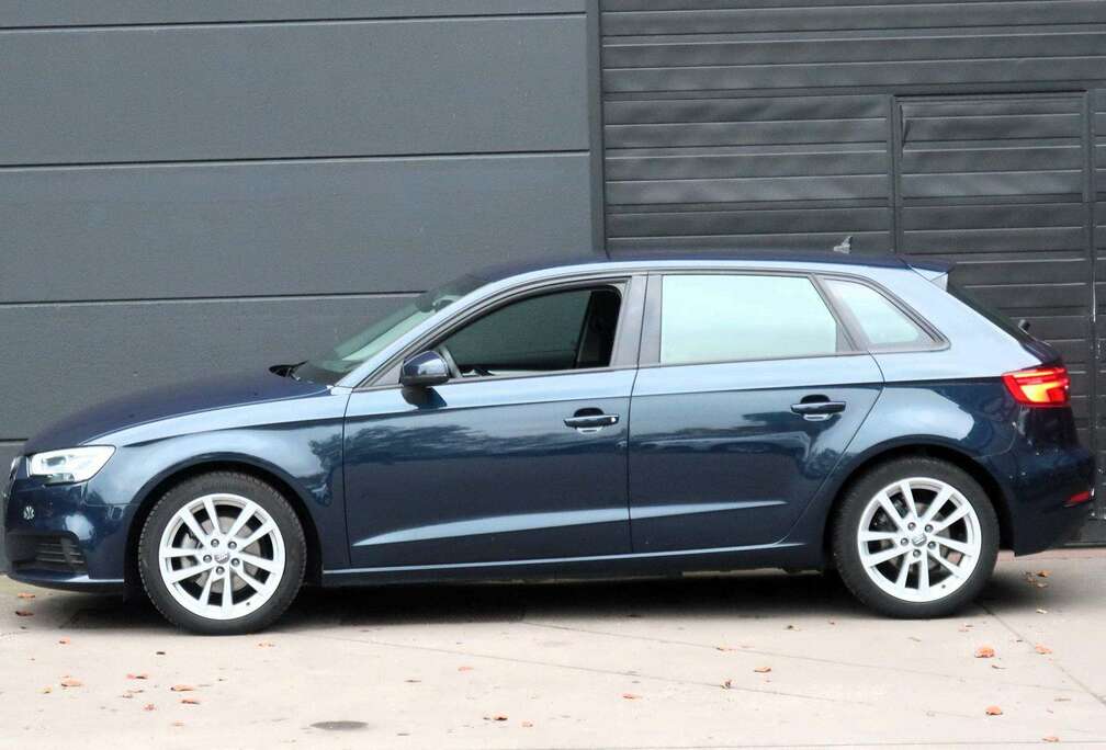 Audi Sportback 30 TFSI (EU6d-TEMP) Cosmos Blue