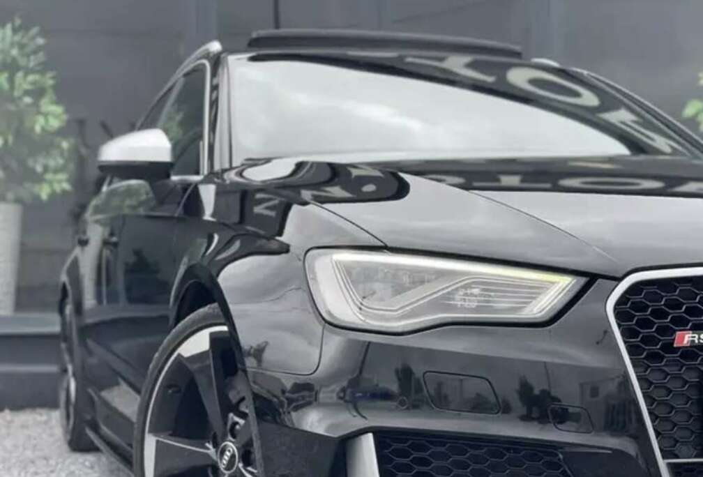 Audi RS3 Sportback 2.5 TFSI Quattro S tronic
