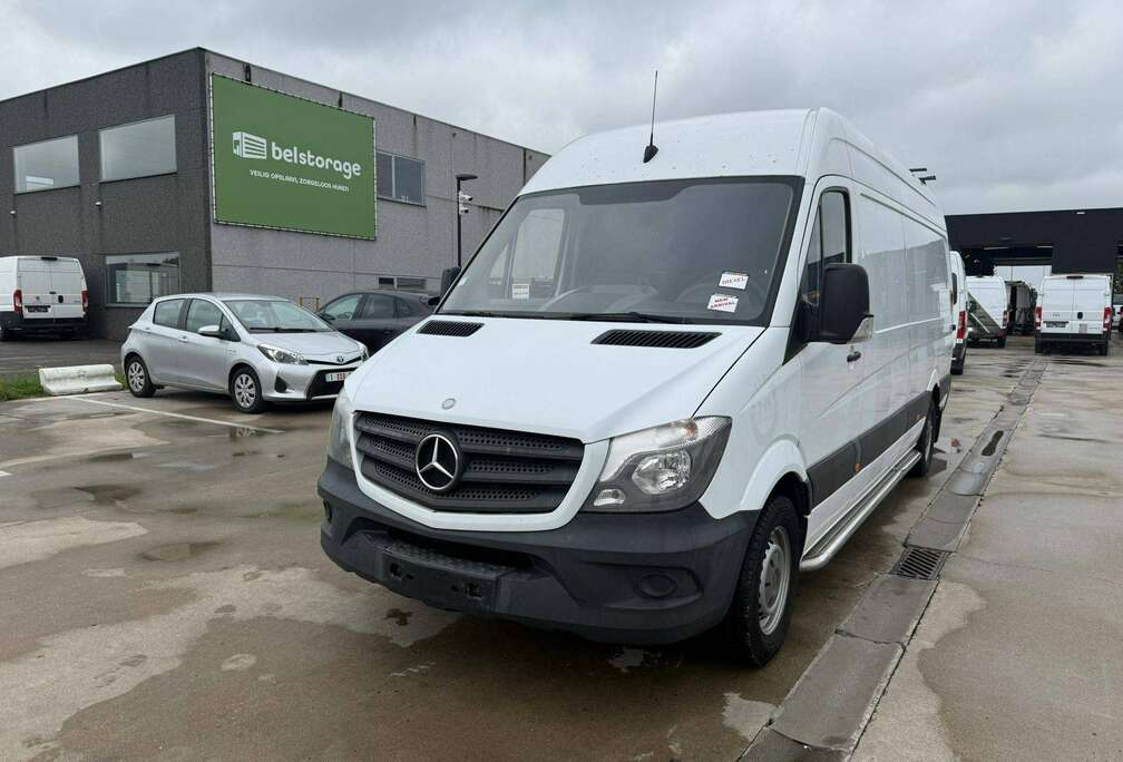 Mercedes-Benz 313 (Stock ID 84921)