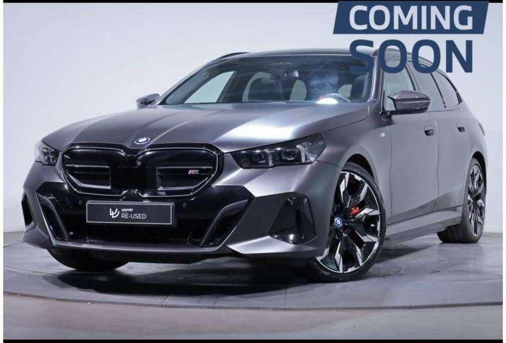 BMW M60 xDrive Touring Kit M Sport