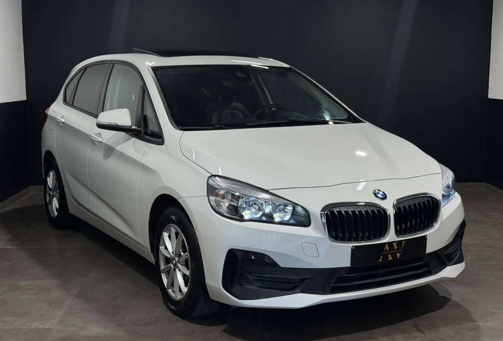 BMW ** Active Tourer ** Toit pano ** Garantie 12 mois **
