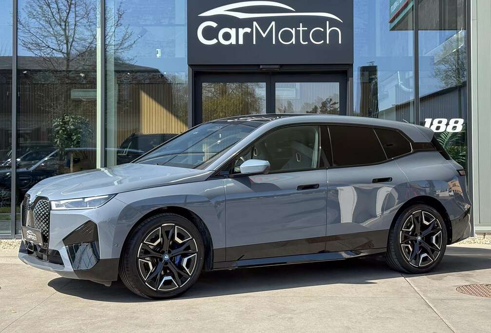 BMW xDrive50 M Sport - PANO  HUD  H&K  Laserlight