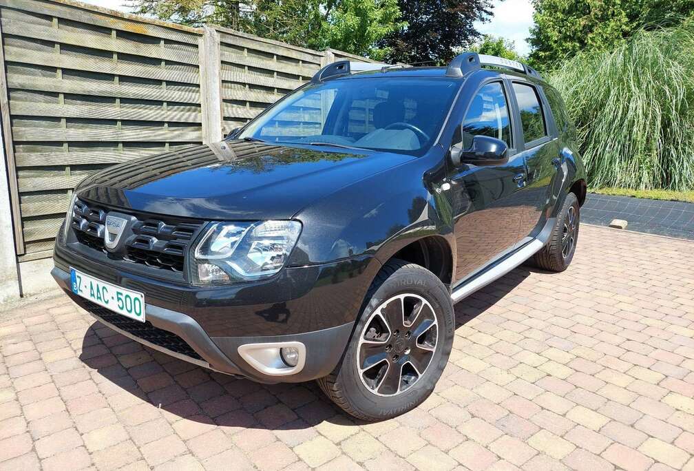 Dacia 1.2 TCe 4x2 Black Shadow