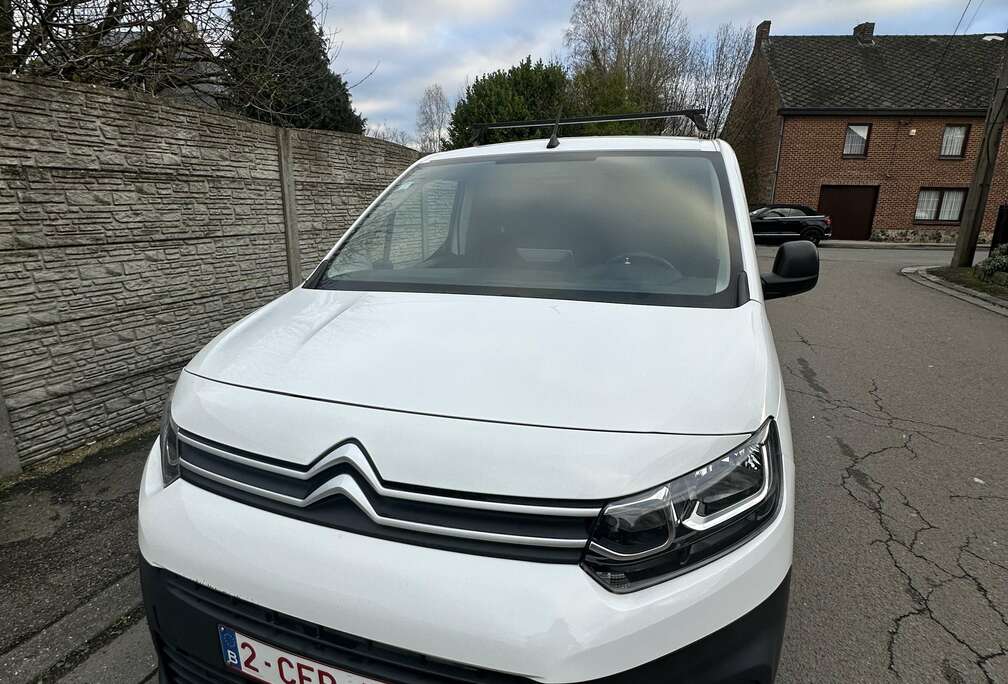 Citroen 1.5 BlueHDi prêt à être immatriculé