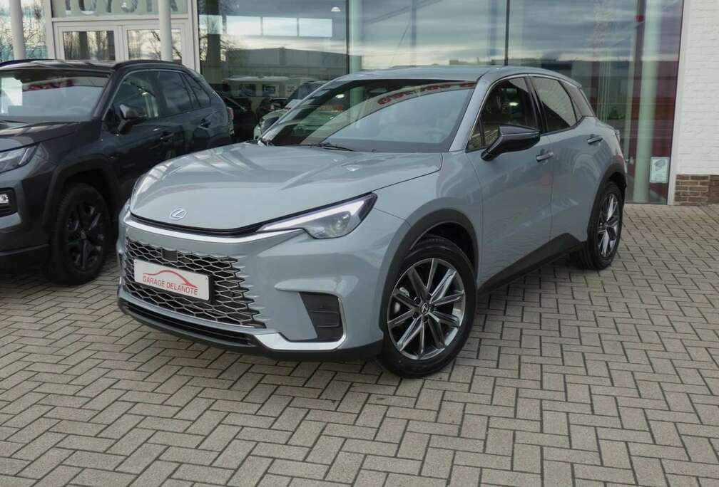 Lexus Hybrid Elegant +LEDER+Elektrische koffer+GSM lader