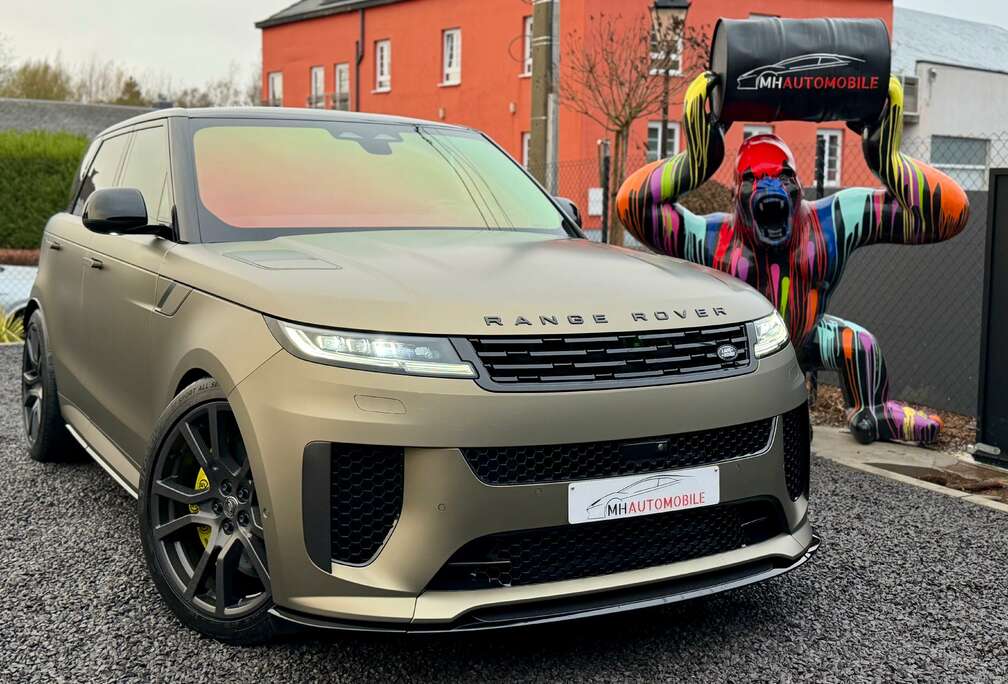 Land Rover 4.4 P635 MHEV SV Edition One Carbon Bronze