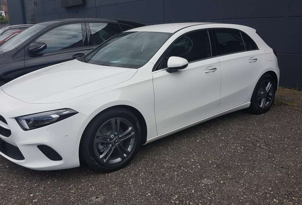 Mercedes-Benz (EU6AP)