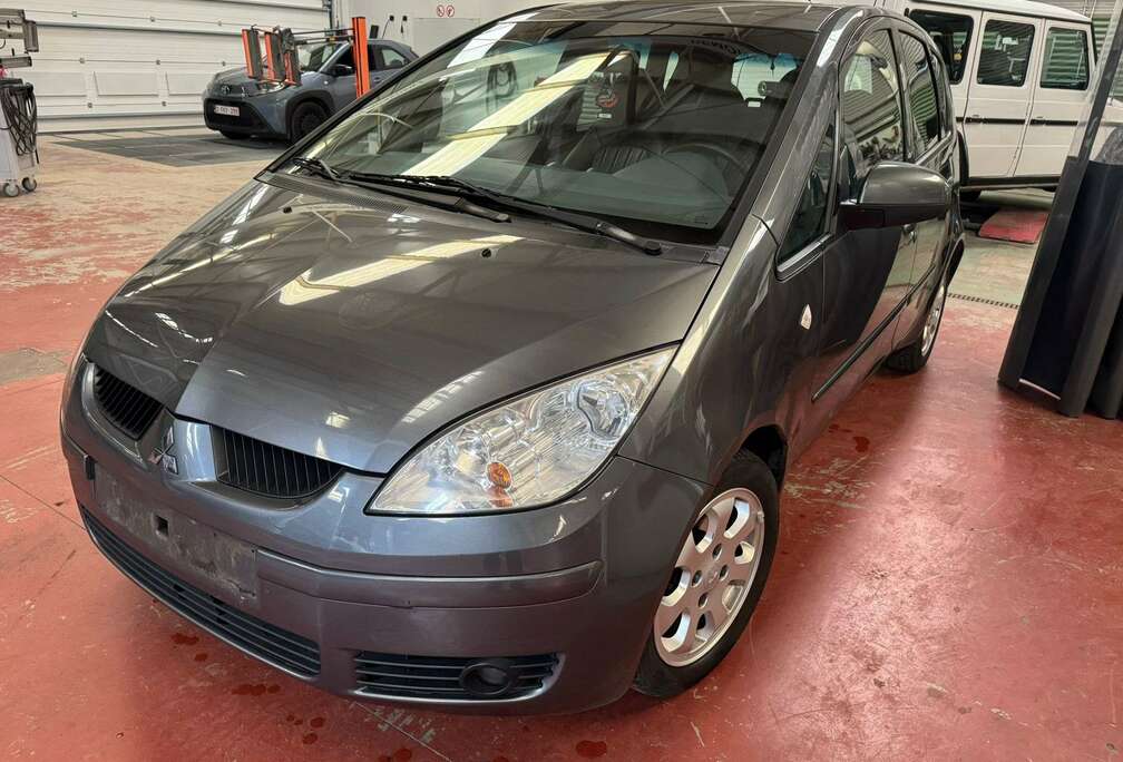 Mitsubishi Colt 1.3i I CUIR I AIRCO I CARNET I 2066€ HTVA