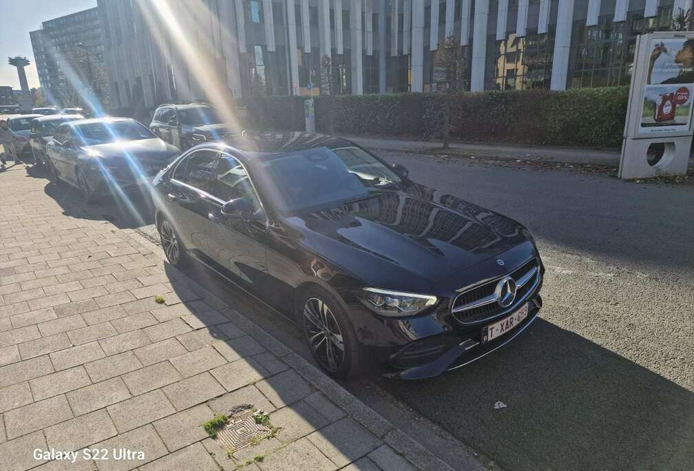 Mercedes-Benz C220