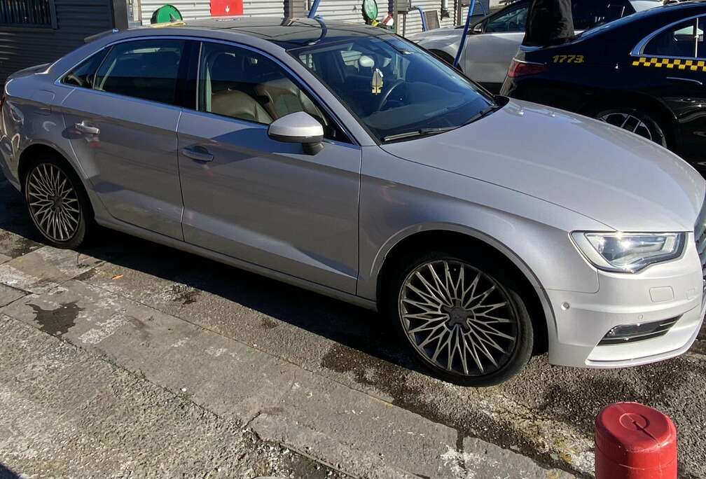Audi Sportback 2.0 TDi Ambiente