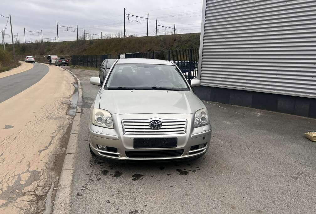 Toyota 2.0i D4 Linea Sol ( ONLY EXPORT )