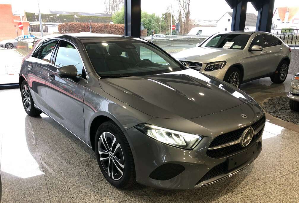 Mercedes-Benz A 250 e Plugin-Hybrid 360  camera, Carplay Directiewagen