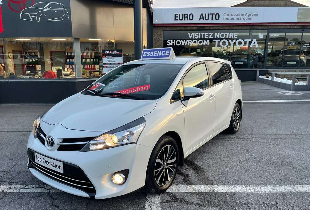 Toyota NEW DISPONIBLE IMMÉDIATEMENTSUPERBE FINITI