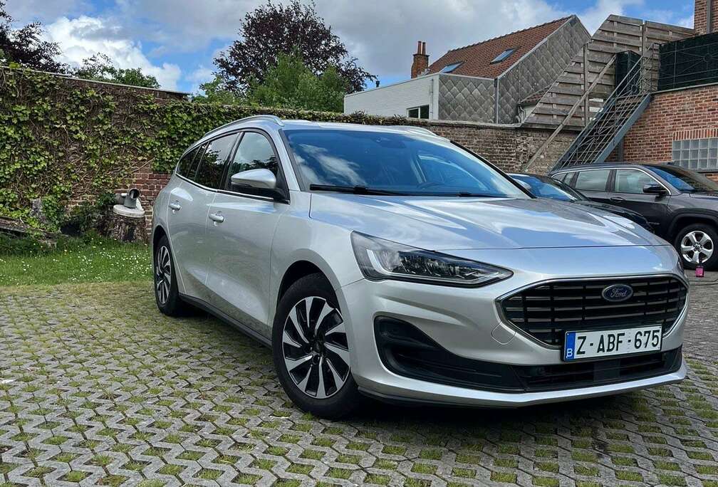 Ford Focus Clipper 1.0 EcoBoost MHEV Titanium Design