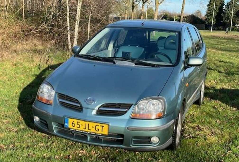 Nissan Almera Tino CVT Elegance