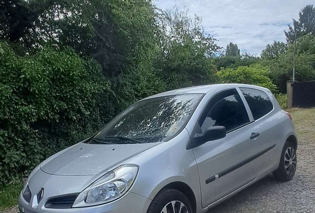 Renault 1.2  essence  16 v