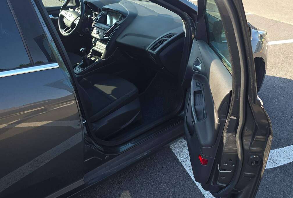 Ford Focus 1.0 EcoBoost Business Class